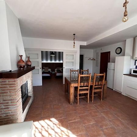 La Casa De La Avenida Apartman Cenes de la Vega Kültér fotó